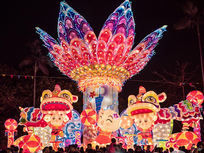 Illuminated Chinese lantern festival display for a cultural exhibition