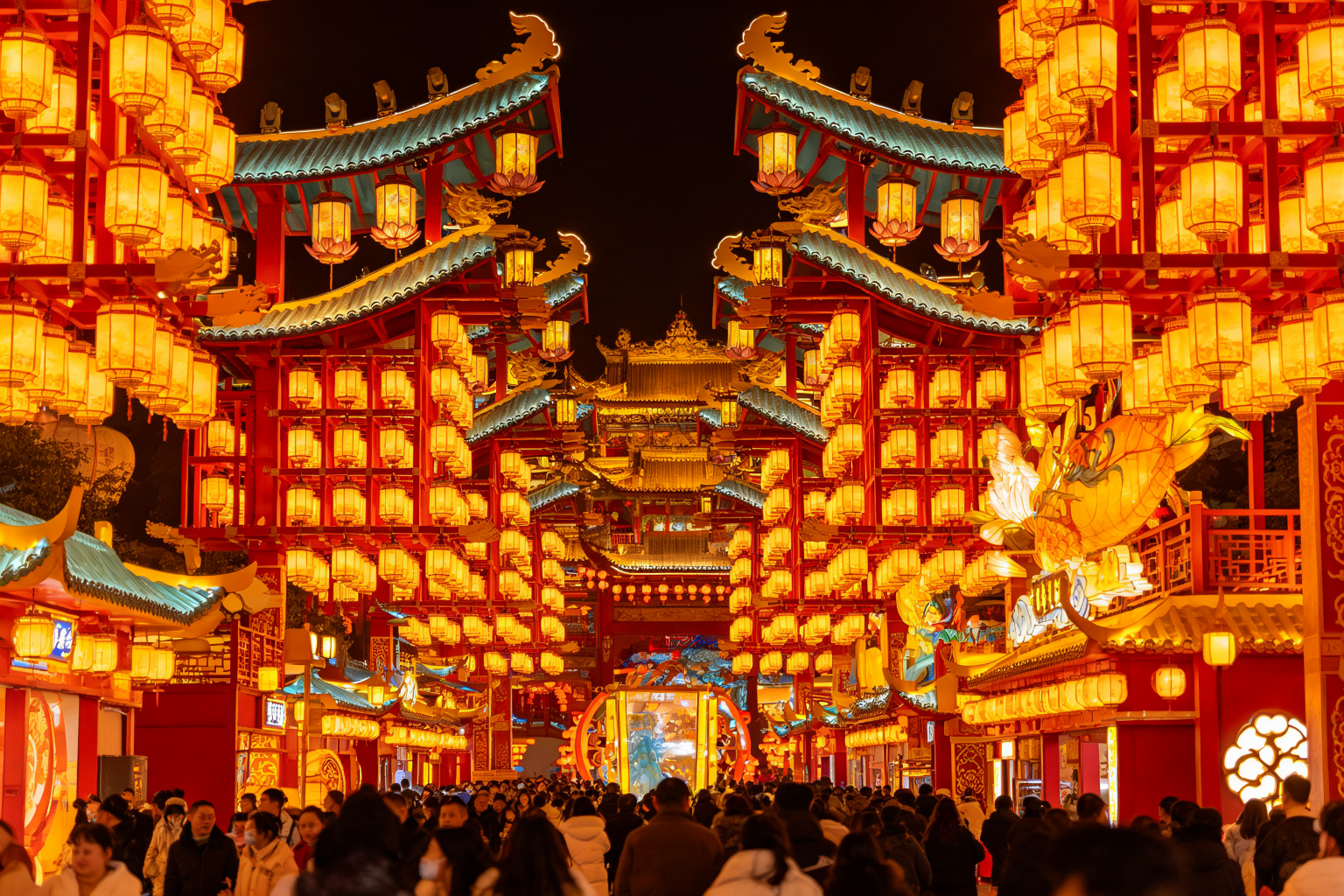 10 Most Spectacular Lantern Festivals Around the World - Industry Trends article by Zedong Lantern Festival