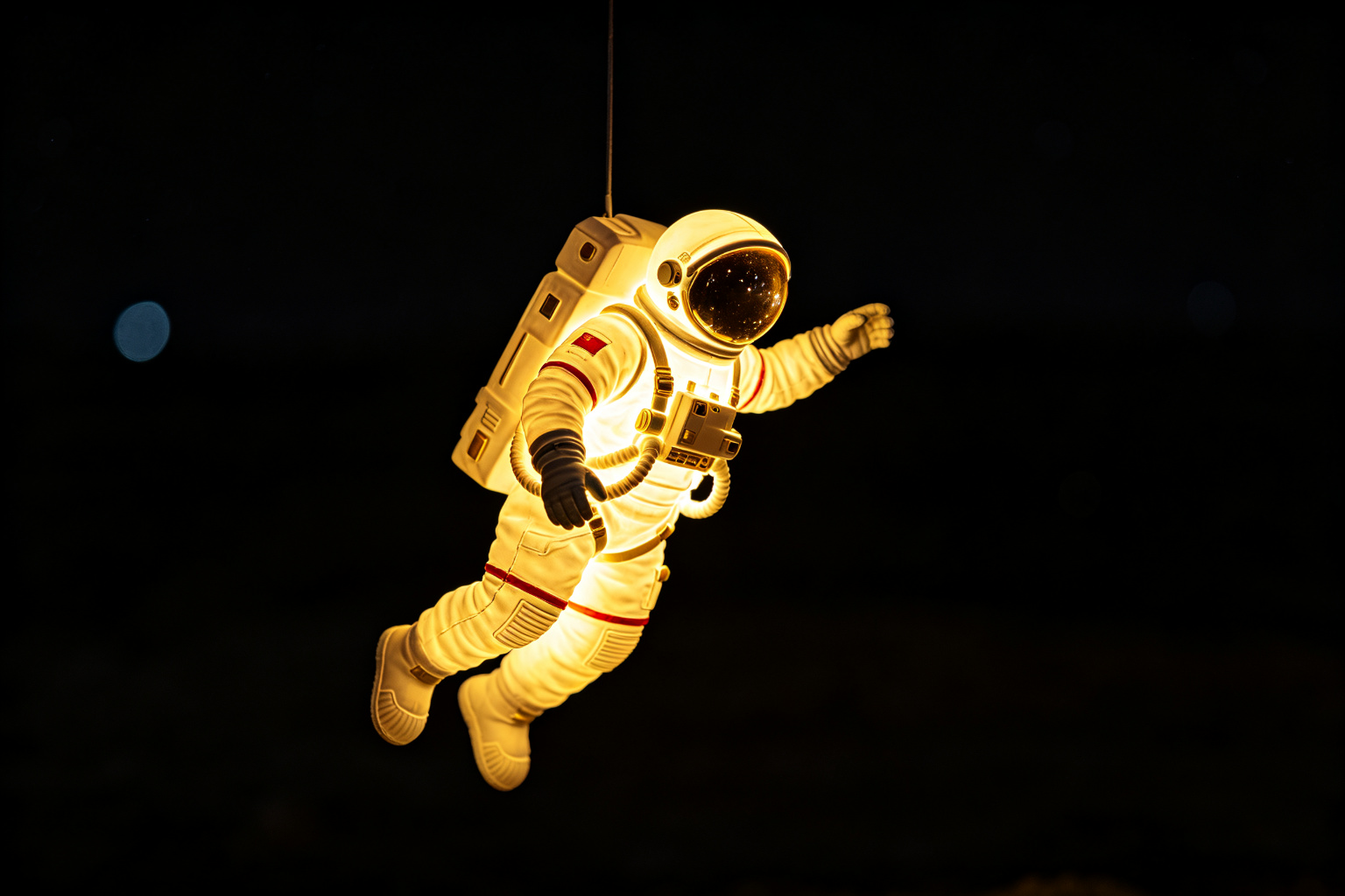 Astronaut Lantern Display (ZD-225) - Space Lanterns by Zedong, dimensions 250x150x350cm